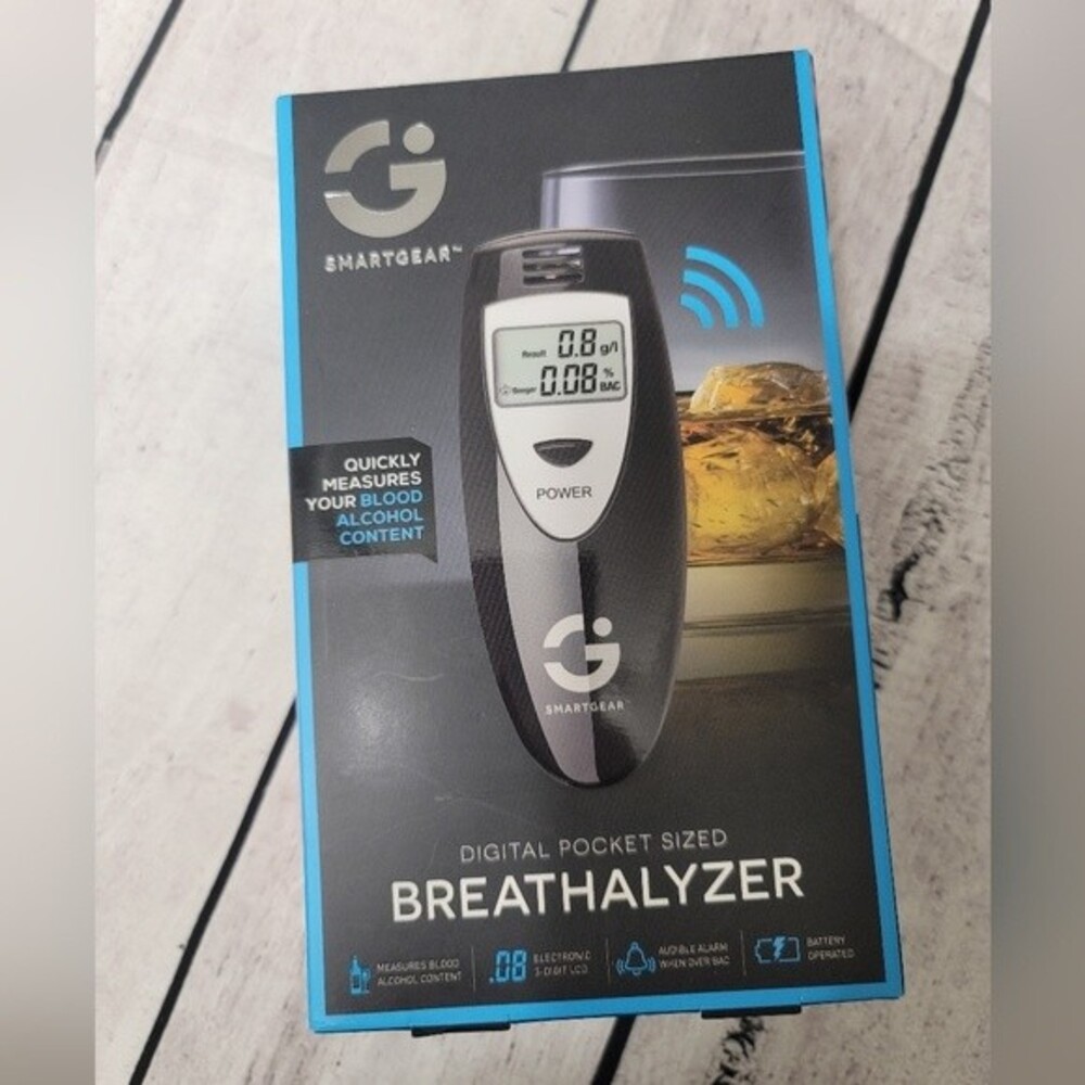 Smartgear Digital Pocket Size Breath-alyzer - Picture 3 of 12